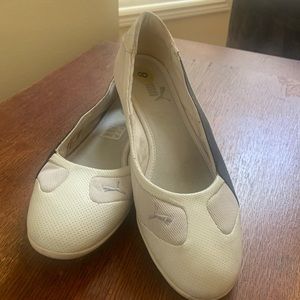Puma comfortable black and white shoes